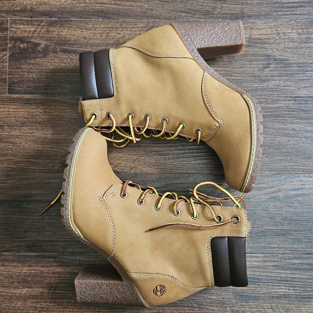 Timberland Women's Tan Heeled Boots